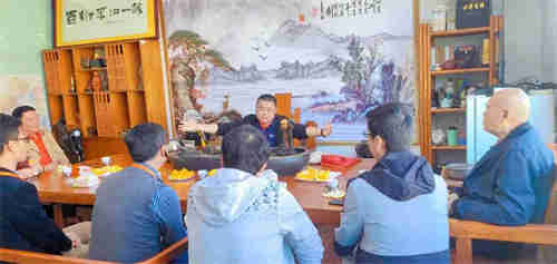 熱烈歡迎江農(nóng)深圳校友會(huì)領(lǐng)導(dǎo)一行蒞臨江湖云考察指導(dǎo)工作!(圖4)